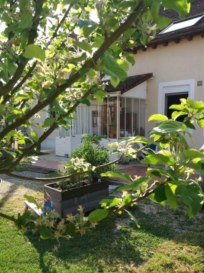 Campagn'Arts Bed & Breakfast Villechetif Exterior photo